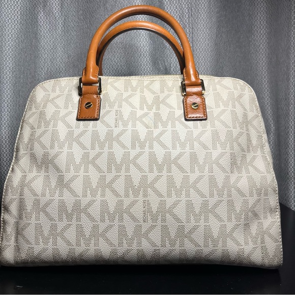 MK Jet Set Large Travel Bag/Purse. - Picture 3 of 7